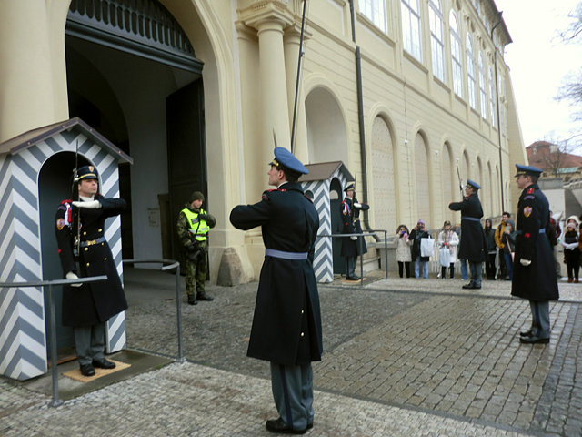 プラハ城衛兵交代式