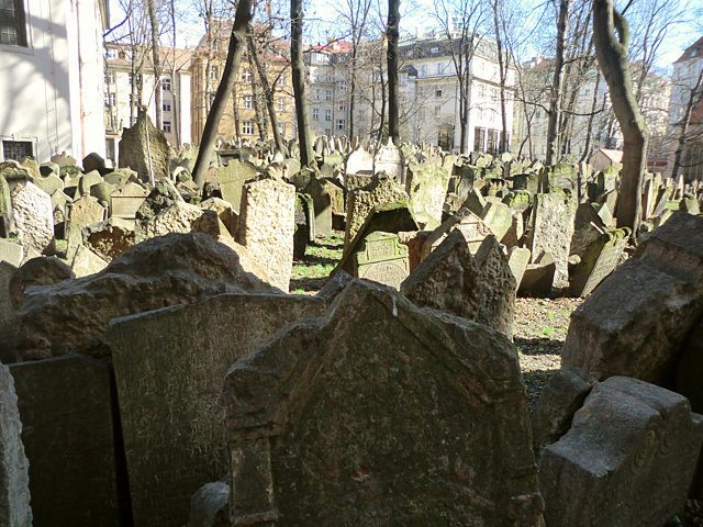 旧ユダヤ人墓地