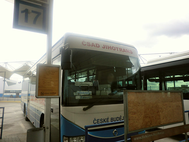 ホラショヴィツェ行きのバス