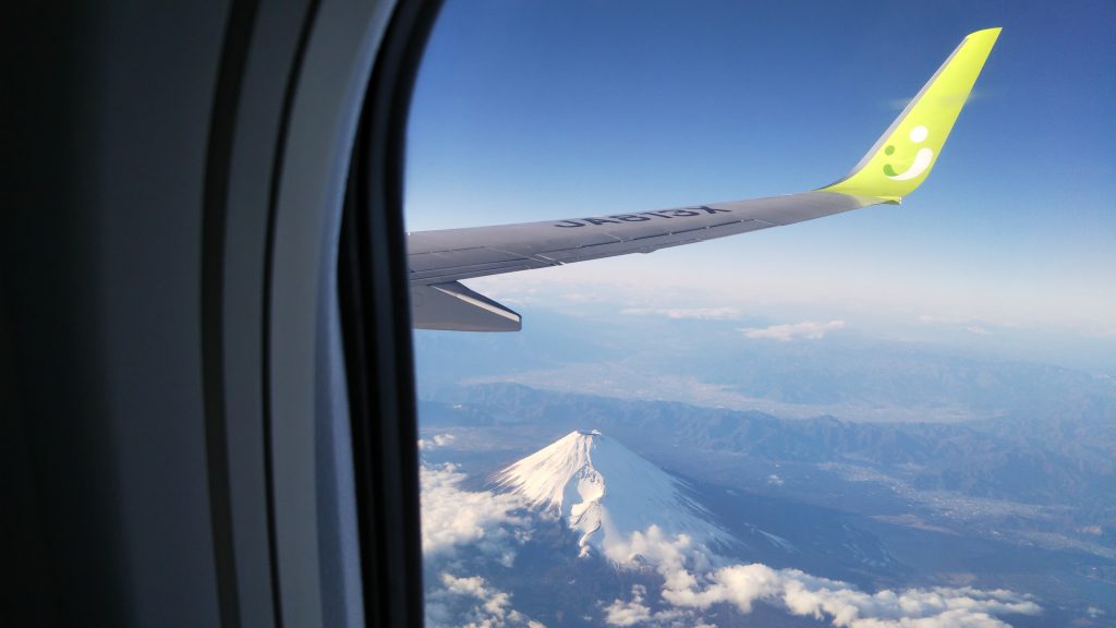 ソラシドエアから見た富士山